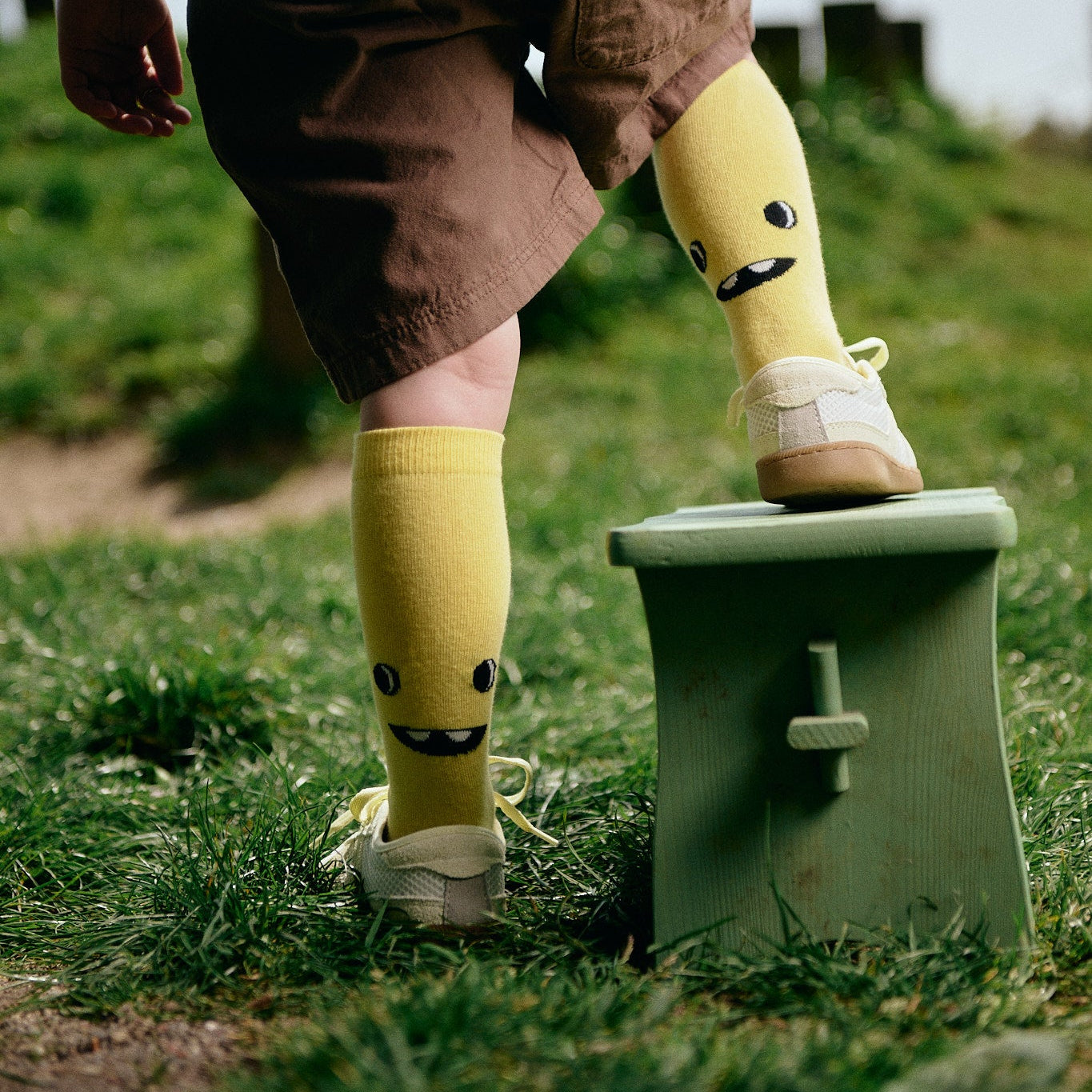 Alle lächeln Kniestrümpfe