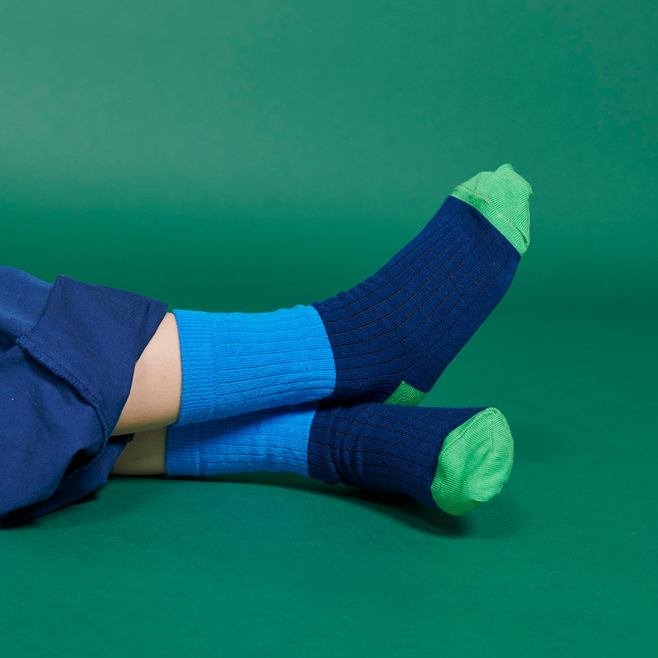 Einfarbige Socken
