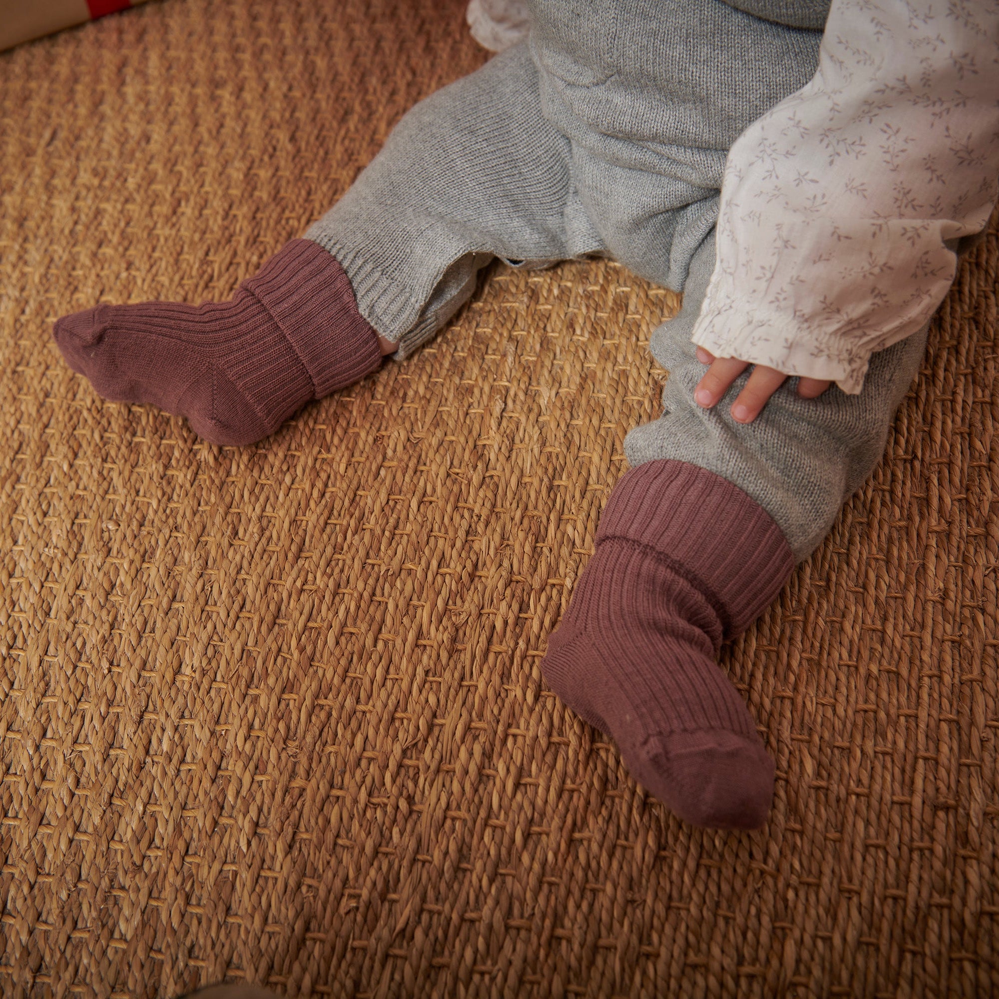 Babyrippsocken aus Wolle