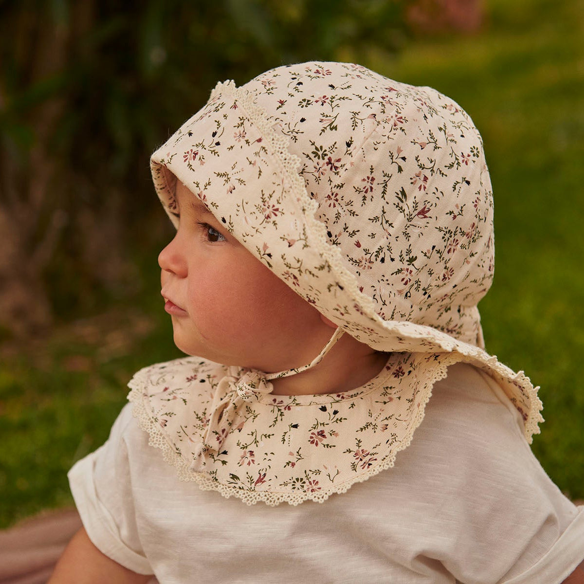 Lottie-Halsband