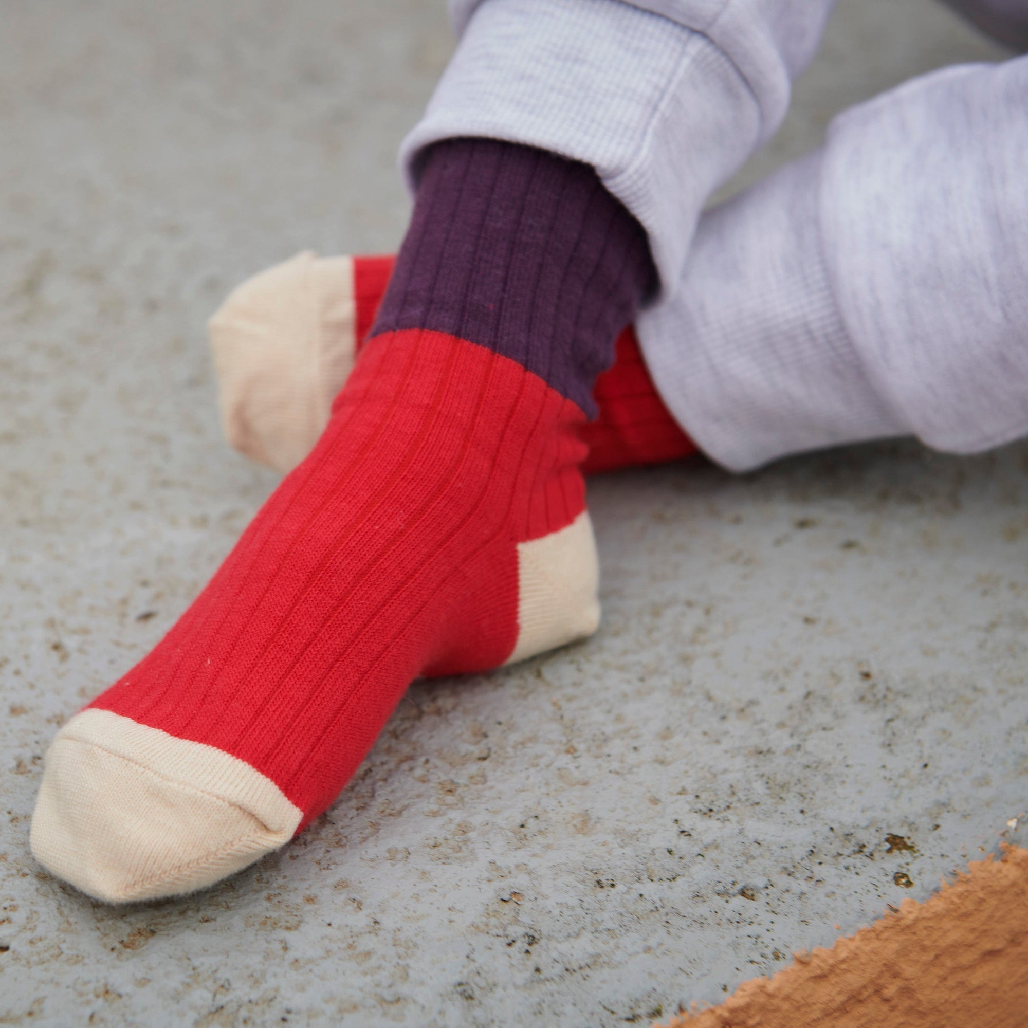 Einfarbige Socken